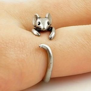 HUG MOUSE RING JUST ADORABLE ZINC ALLOY SILVER PLATE ADJUSTABLE